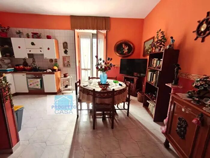 Appartamento con 6 locali in vendita in Corte Gobetti Snc, Somma Vesuviana