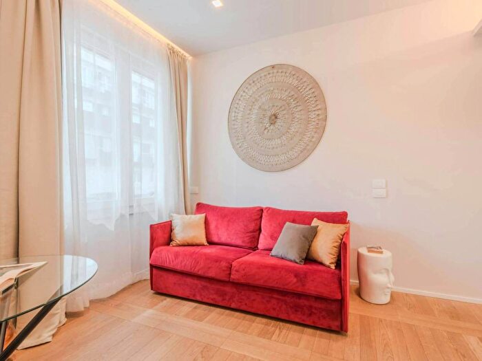 Casa monolocale in affitto in Viale Evaristo Stefini, Maggiolina, Milano