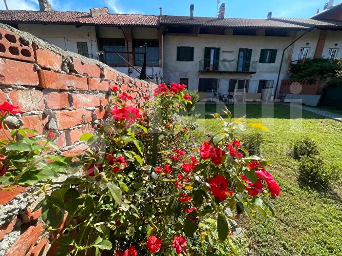 Casa con 5 locali in vendita in Cascina, Vische