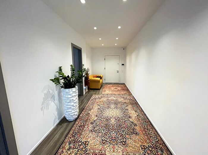 Appartamento quadrilocale in vendita in Centro Storico Largo Europa Rif, Padova