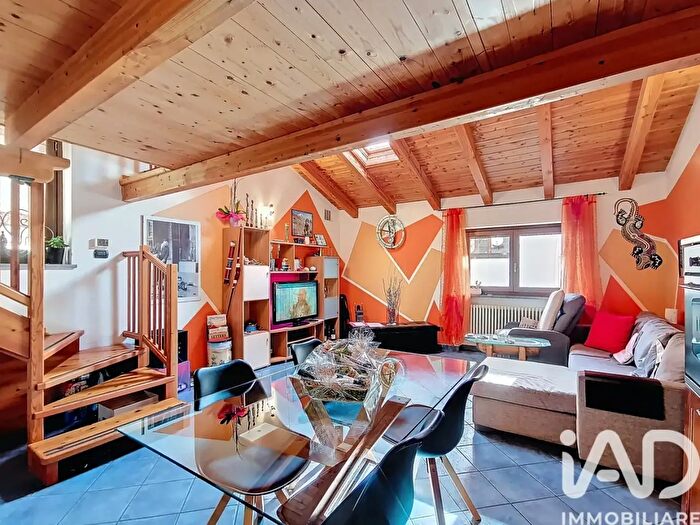 Appartamento trilocale in vendita in Via Menabreaz, Chatillon