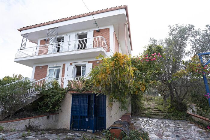 Case in Vendita e in Affitto - 2