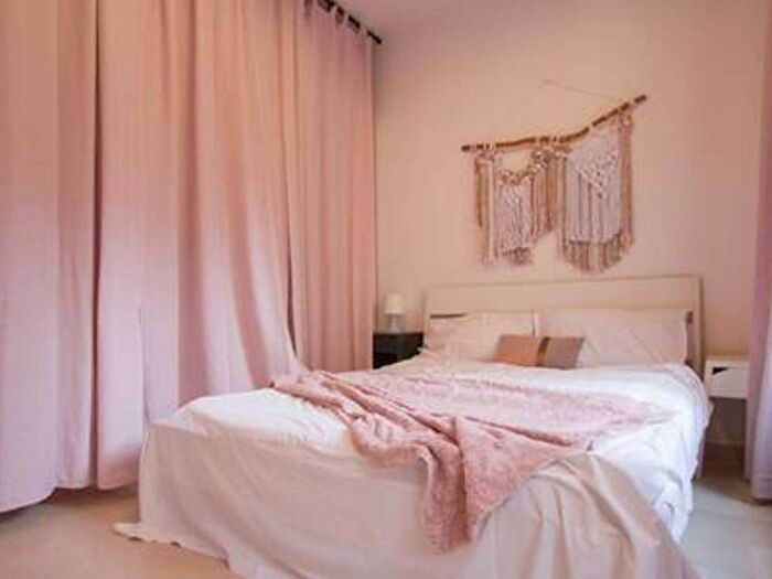 Appartamento trilocale in affitto in Via dei Piatti, Carrobbio, Milano