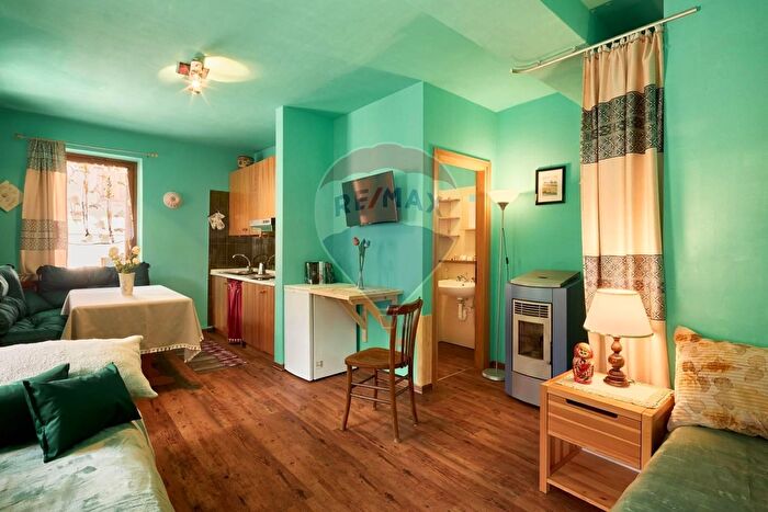 Appartamento trilocale in vendita in Via Roma, Val di Zoldo