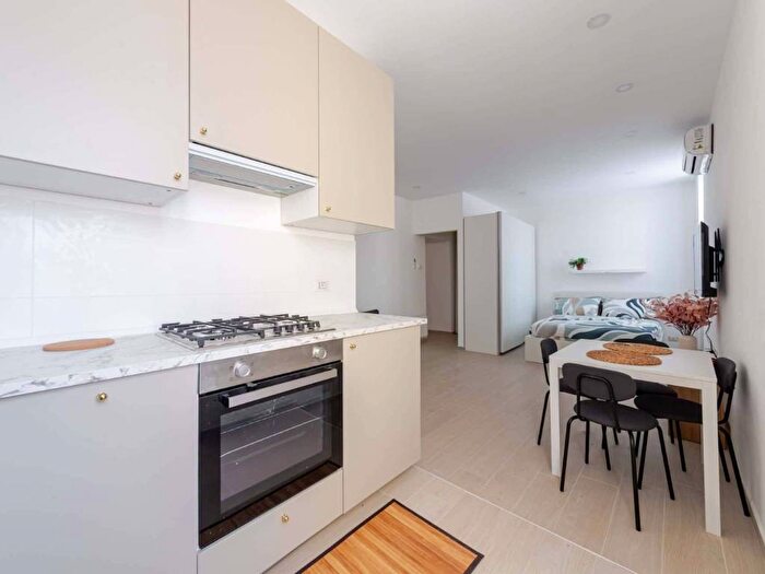 Appartamento bilocale in affitto in Via San Faustino, Ortica, Milano