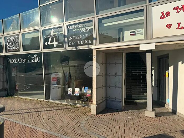 Appartamento bilocale in vendita in Piazza Maritano, Giaveno