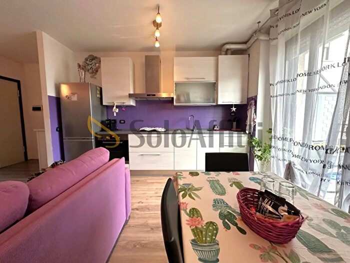 Appartamento trilocale in affitto in Via Ravegnana, Forli