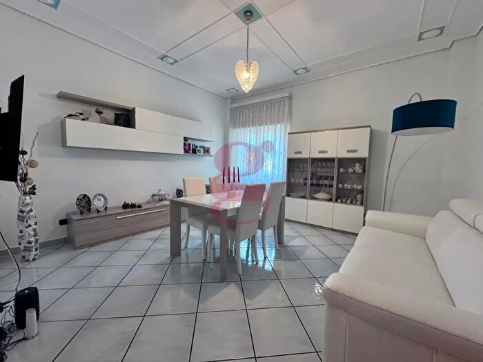 Appartamento quadrilocale in vendita in Via Vincenzo Lombardi, Gragnano