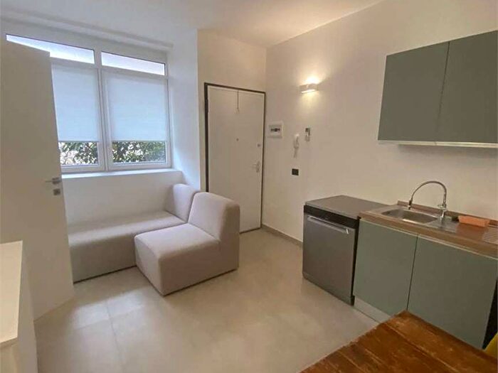 Appartamento bilocale in affitto in Via Missori, Centro Storico, Monza