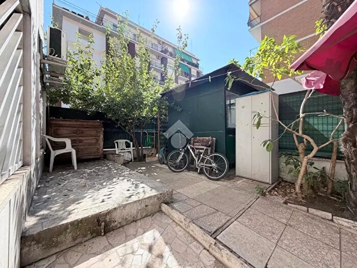 Appartamento bilocale in vendita in Via Conca d'Oro, Roma