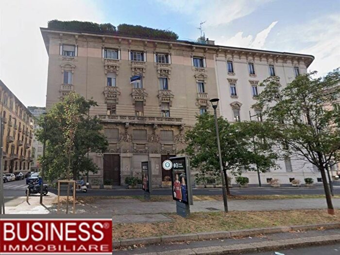 Appartamento bilocale in affitto in Viale Bianca Maria, Palestro, Milano