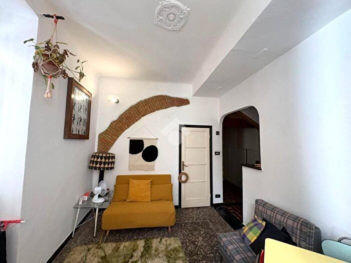 Appartamento bilocale in affitto in Via di Santa Croce, Molo, Genova