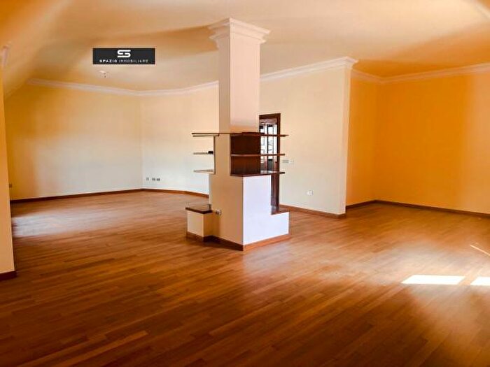 Appartamento con 5 locali in vendita in Piazza Giuseppe Verdi, Teramo