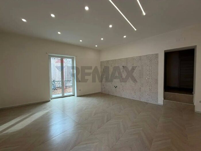 Appartamento trilocale in vendita in Afragola