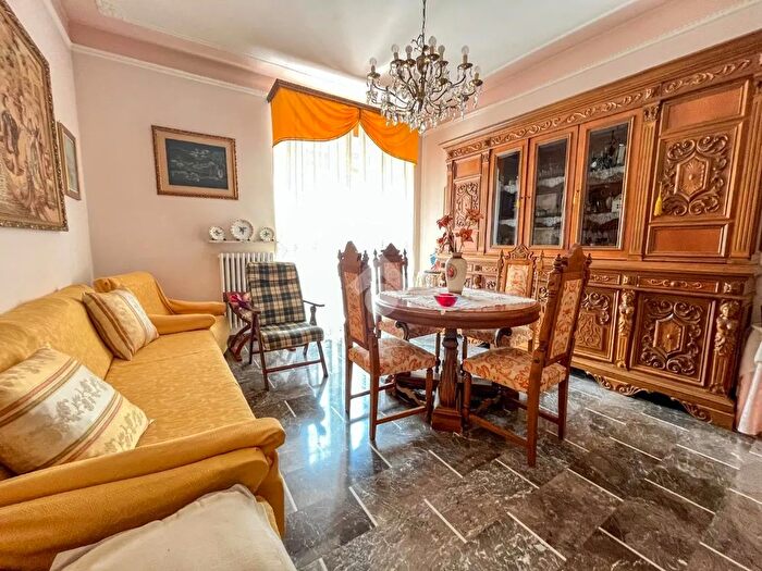 Casa con 5 locali in vendita in Via Elisa Croghan, San Severo