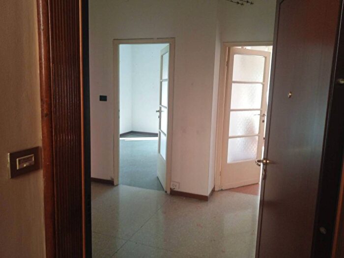 Appartamento trilocale in affitto in Viale Zara, Istria, Milano