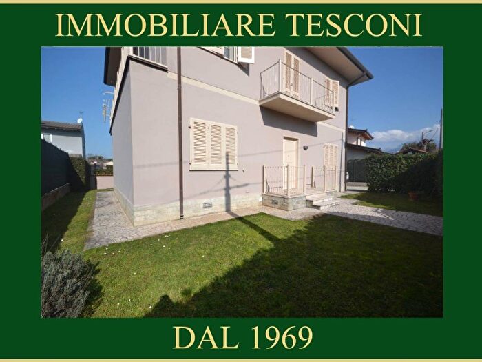 Appartamento quadrilocale in affitto in via eritrea, Pietrasanta