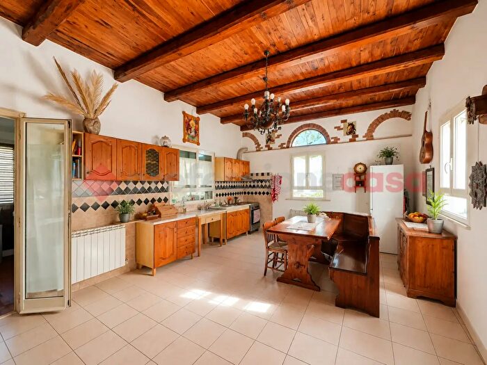 Casa con 5 locali in vendita in Contrada Muggito Snc, Montelanico