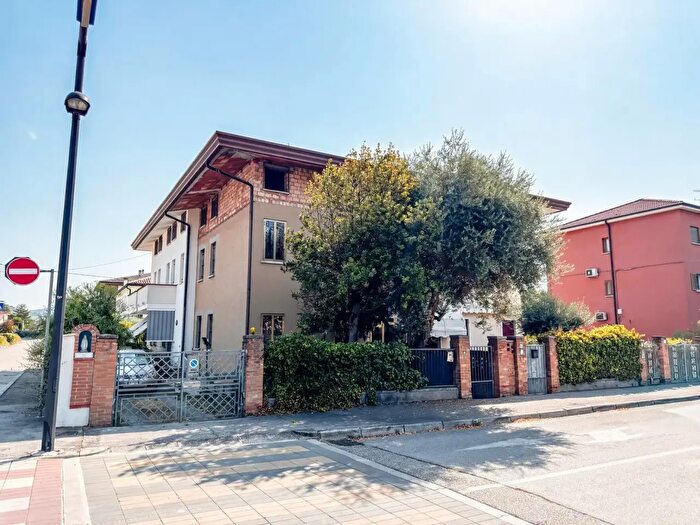 Casa trilocale in vendita in Via Agostino Sartori Borotto, Este