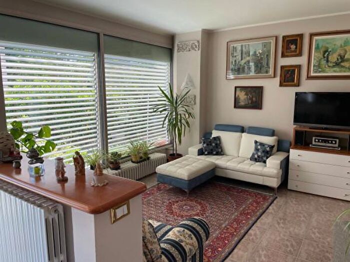 Casa con 6 locali in vendita in Viale del Lavoro, Castrocaro Terme