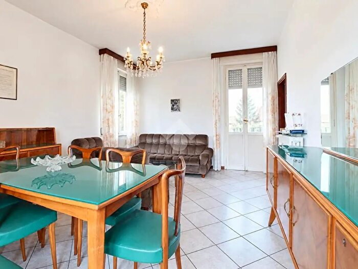 Appartamento trilocale in vendita in Via Prospero Viani, Reggio nell'Emilia