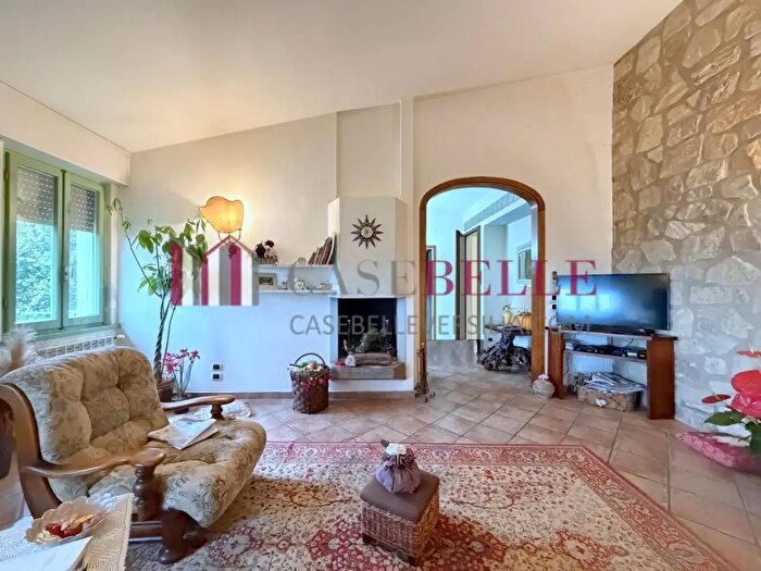 Casa con 5 locali in vendita in Massarosa