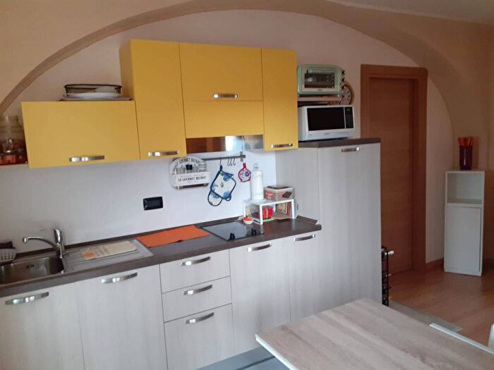 Appartamento bilocale in affitto in Via Regina Margherita, Pollenzo, Bra