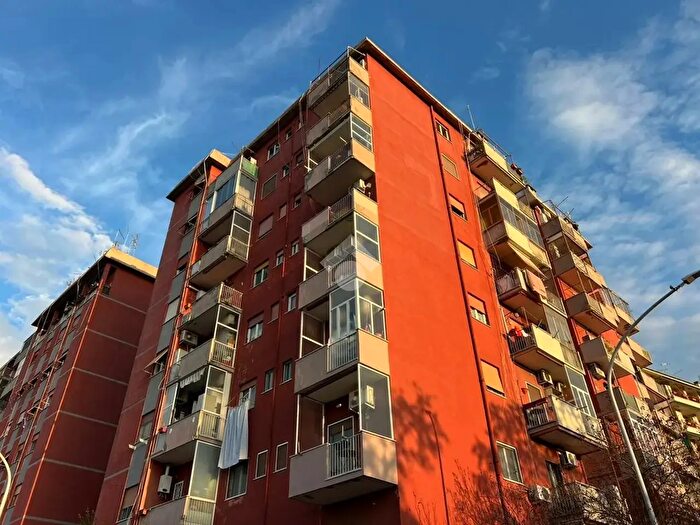 Appartamento trilocale in vendita in Via Giuseppe Donati, Roma