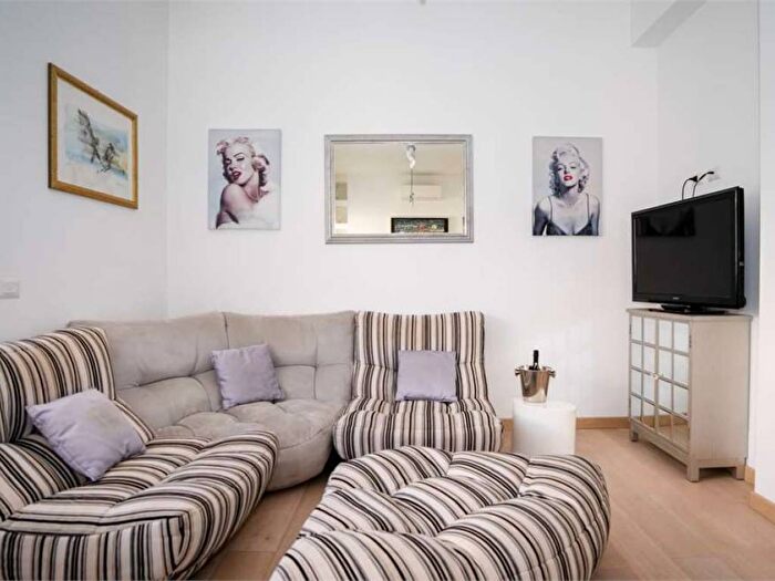 Appartamento con 5 locali in affitto in VIA BALDO DEGLI UBALDI, Baldo degli Ubaldi, Roma