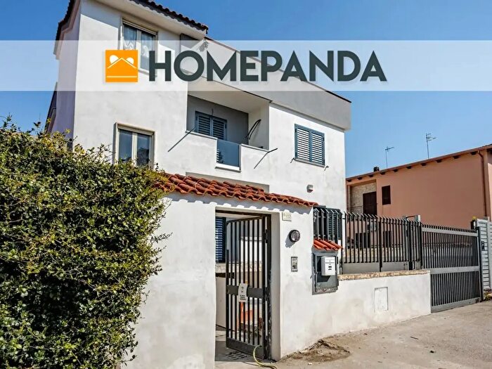 Appartamento quadrilocale in vendita in Via Rannola, Giugliano In Campania