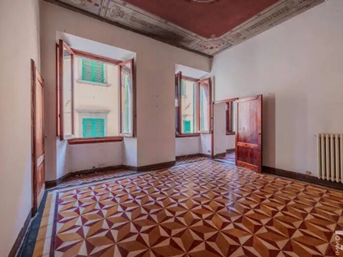Appartamento trilocale in vendita in Via Sant'Anna, Poggibonsi