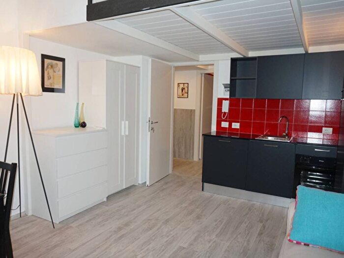 Appartamento monolocale in affitto in Via Calatafimi, Ticinese, Milano