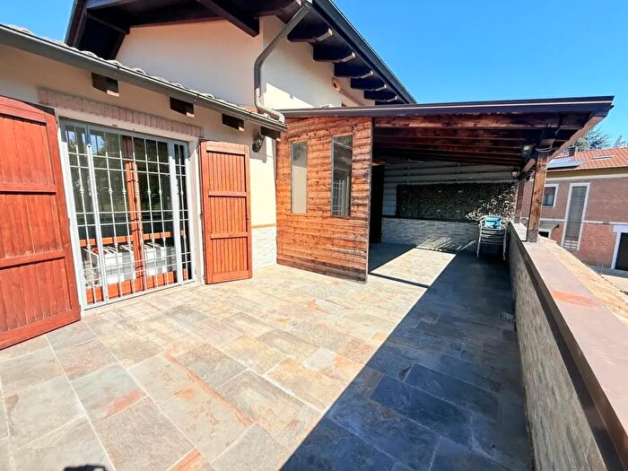 Appartamento trilocale in vendita in Via Vittorio Veneto, Fiorano Modenese