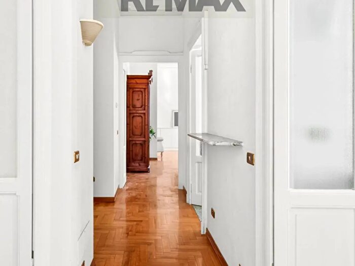 Appartamento trilocale in vendita in Via Raffaello Sanzio, Busto Arsizio