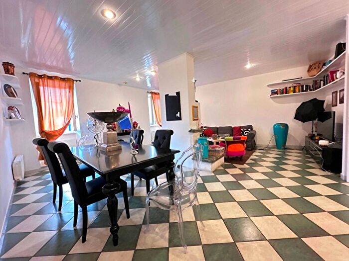 Appartamento con 6 locali in affitto in Piazza Cairoli, Centro Storico, Velletri