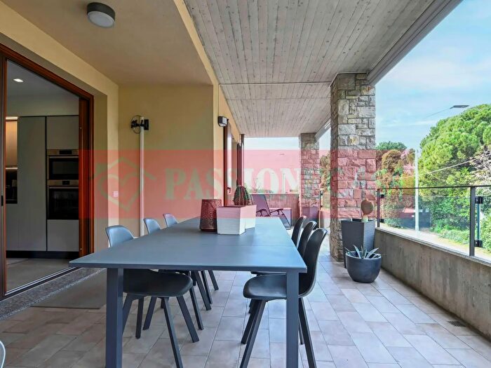 Appartamento quadrilocale in vendita in Via Giardini, Seriate