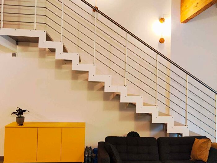 Appartamento trilocale in affitto in Via Oslavia, Saffi, Bologna