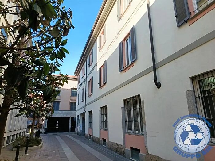 Appartamento bilocale in affitto in Via Moriggia, Monza