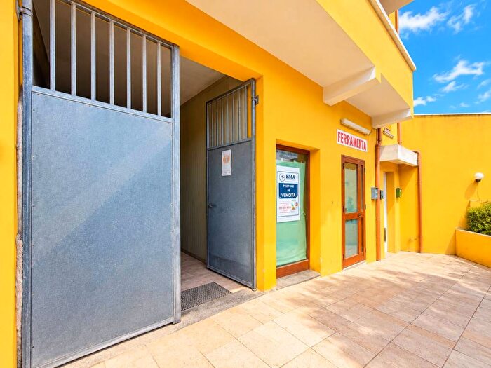 Casa monolocale in vendita in Via Lombardia, Centro, Cabras