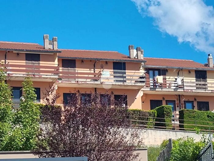 Appartamento trilocale in vendita in Appartamento Via Teramo, Castel Di Sangro