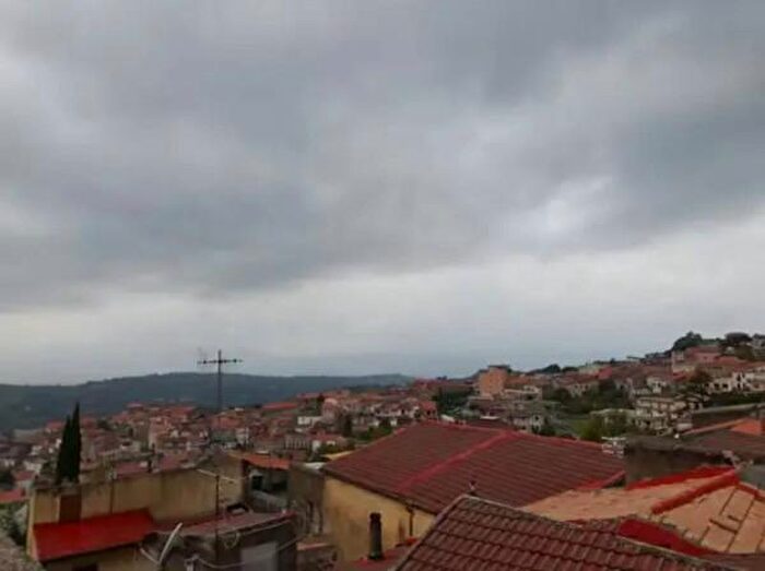 Casa con 6 locali in vendita in Via Bocca, Frasso Telesino