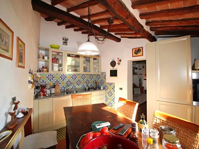 Appartamento quadrilocale in vendita in Greve In Chianti