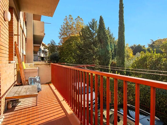 Appartamento con 5 locali in vendita in Firenze