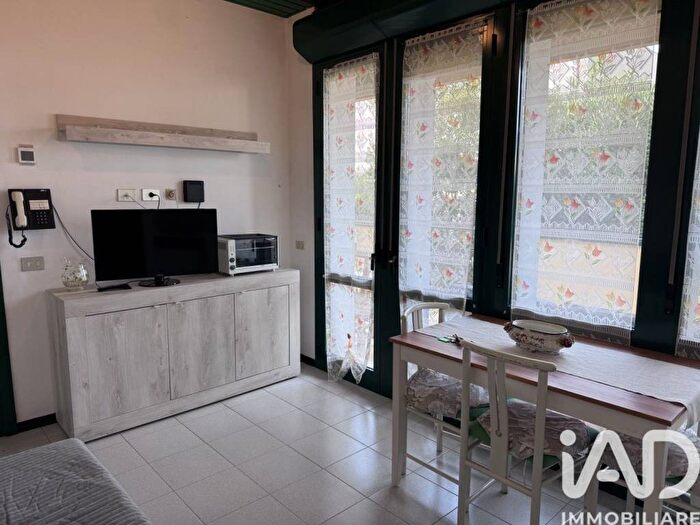 Appartamento trilocale in affitto in Via Via San Giuseppe Artigiano, Cinquale, Montignoso