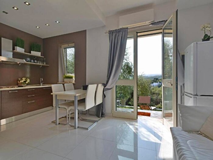 Casa bilocale in affitto in Strada San Bernardo, Cervo