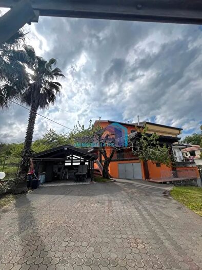 Casa con 5 locali in vendita in Via Nocille, Mascali