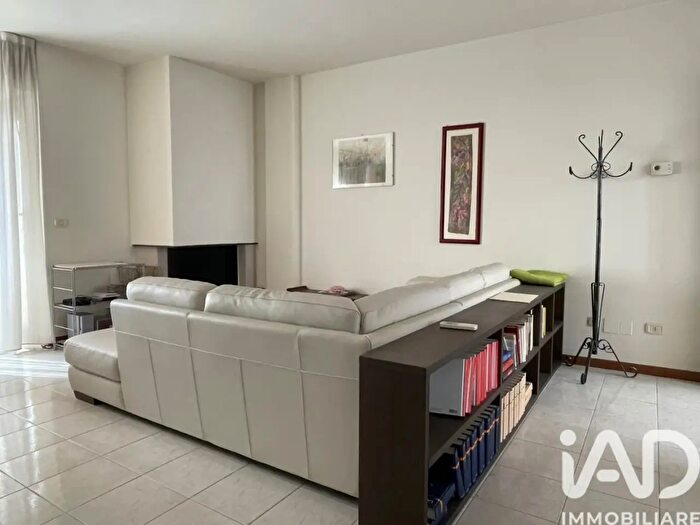 Appartamento con 5 locali in vendita in Largo Primo Maggio, Arezzo