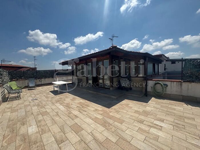 Appartamento trilocale in affitto in Via Salvator Rosa, Qualiano