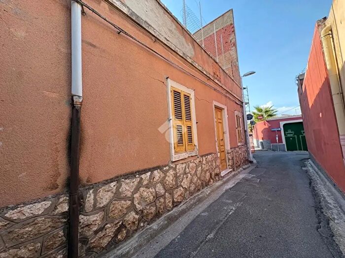 Casa con 5 locali in vendita in Via Santa Rosalia, Cagliari