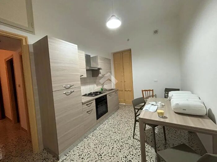 Appartamento trilocale in affitto in Via Filippo Corazza, Palermo